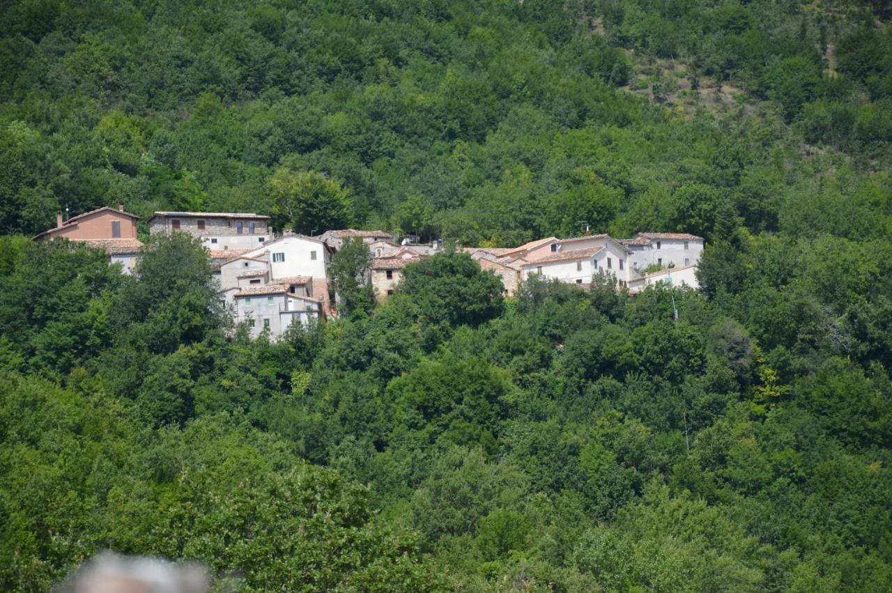 Locanda Della Rocca Sarnano Exterior foto